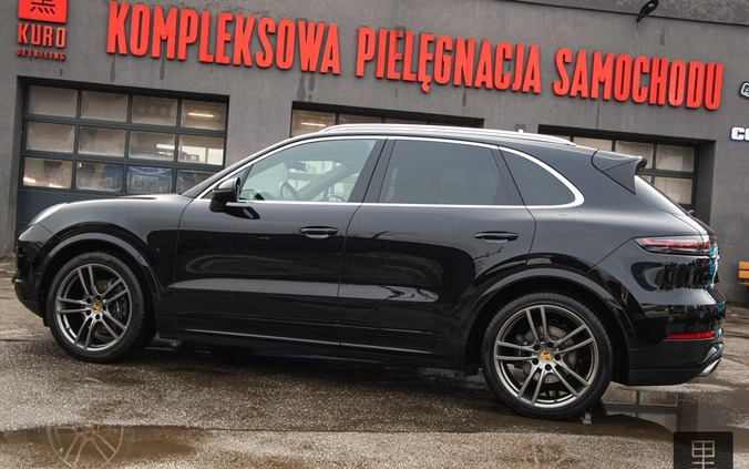 Porsche Cayenne cena 322000 przebieg: 71037, rok produkcji 2018 z Jeziorany małe 497